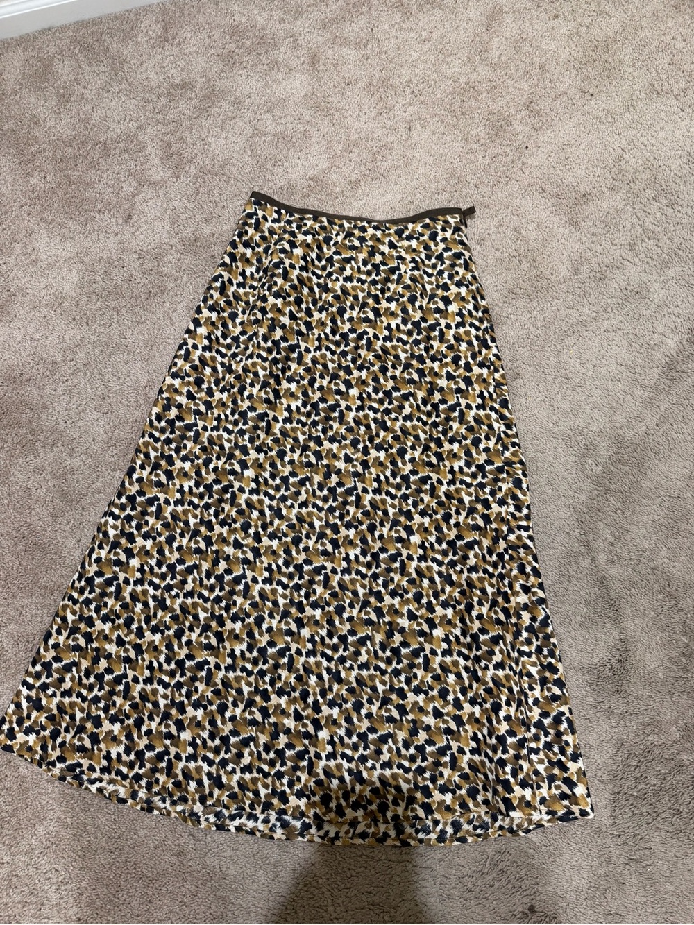 Talbots Black, White & Tan Printed Maxi Skirt